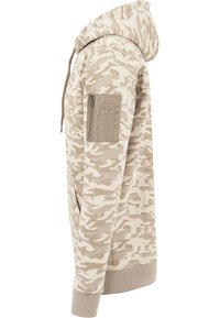 Beige camo hettegenser med strukturert stoff, snorhette, ribbede mansjetter, og en glidelommer på venstre erme.