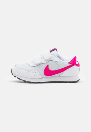 MD VALIANT - Zapatillas - pure platinum/dark smoke grey/sangria pink prime