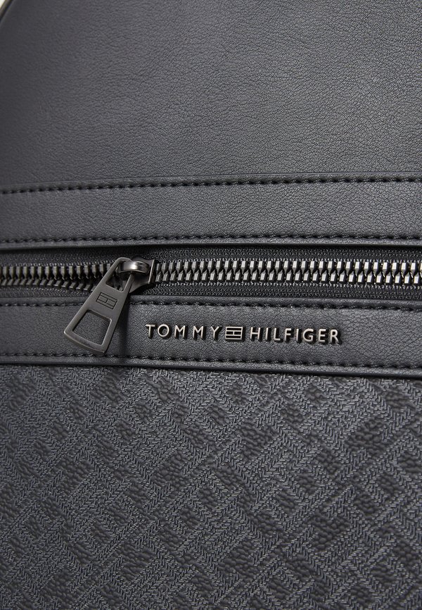 MONOGRAM BACKPACK - Rucksack2