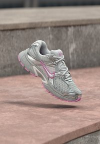 Vybrané, light smoke grey/off white/photon dust/light magenta