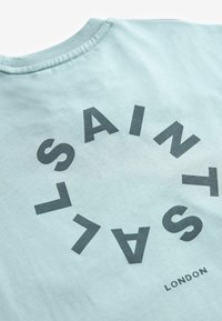 smALLSAINTS TIERRA CREW LOGO  - Apdrukāts T-krekls - pale blue