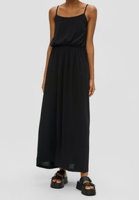 QS Maxi šaty - black