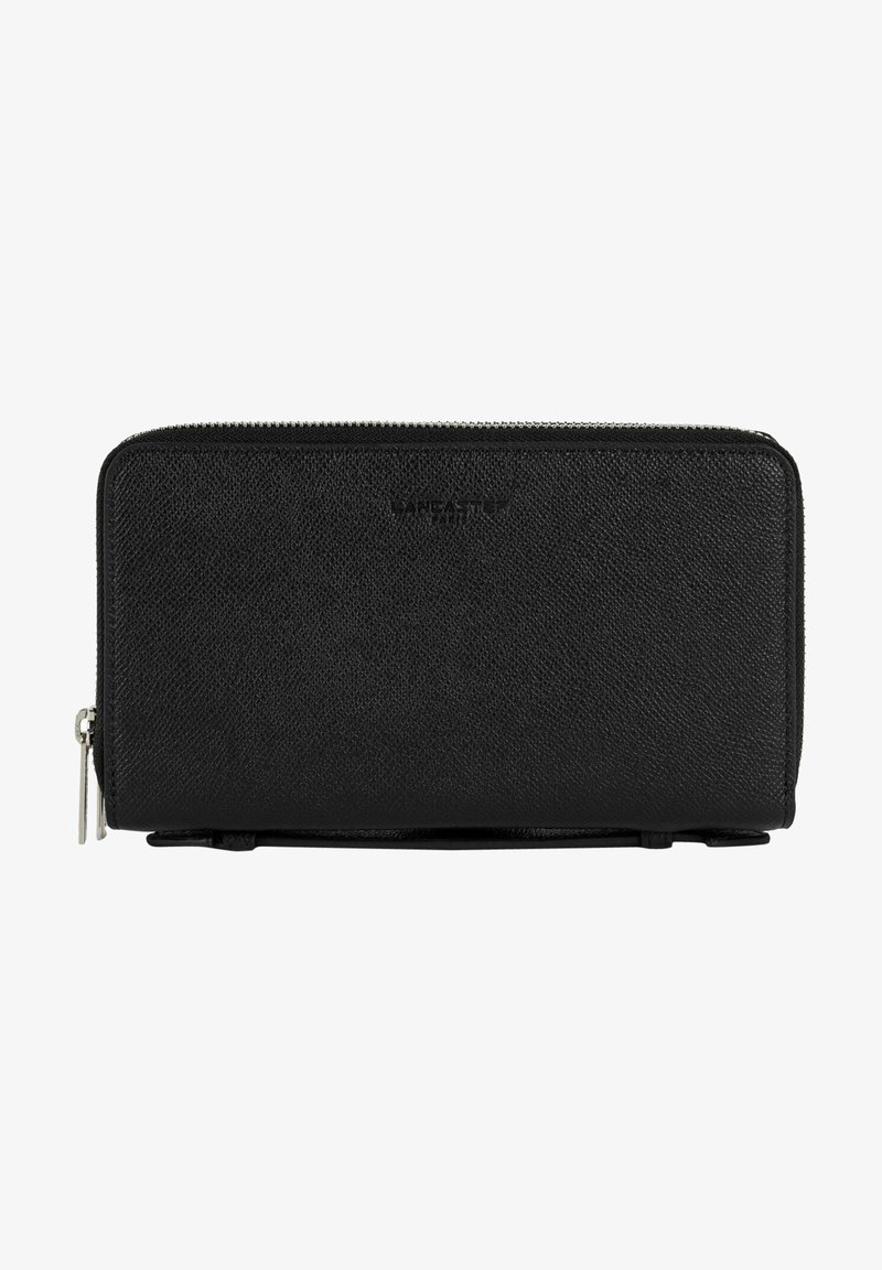 Portefeuille en cuir noir avec une surface texturée, fermeture zippée tout autour et logo de marque en relief, présentant une forme rectangulaire élégante.