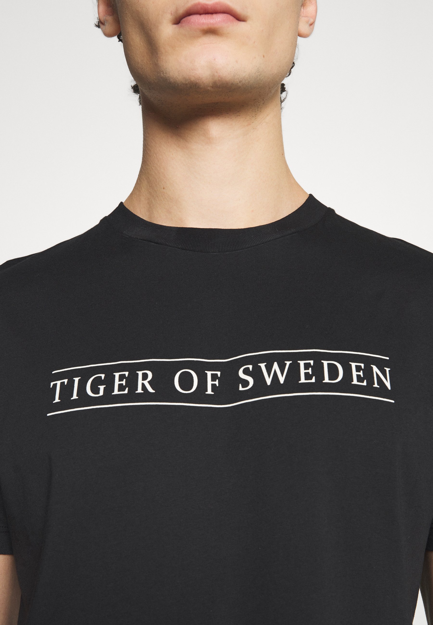 Tiger of Sweden Jeans FLEEK - T-shirt print - black/zwart - Zalando.nl