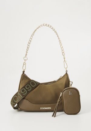 Olívazöld nylon női táska lánccal, cipzáras záródással és dombornyomott logóval, levehető cipzáras zsebbel. Simítás és texturált részletek.