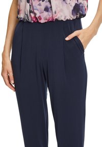 Vera Mont MIT CUT OUTS - Jumpsuit - rosé dark blue