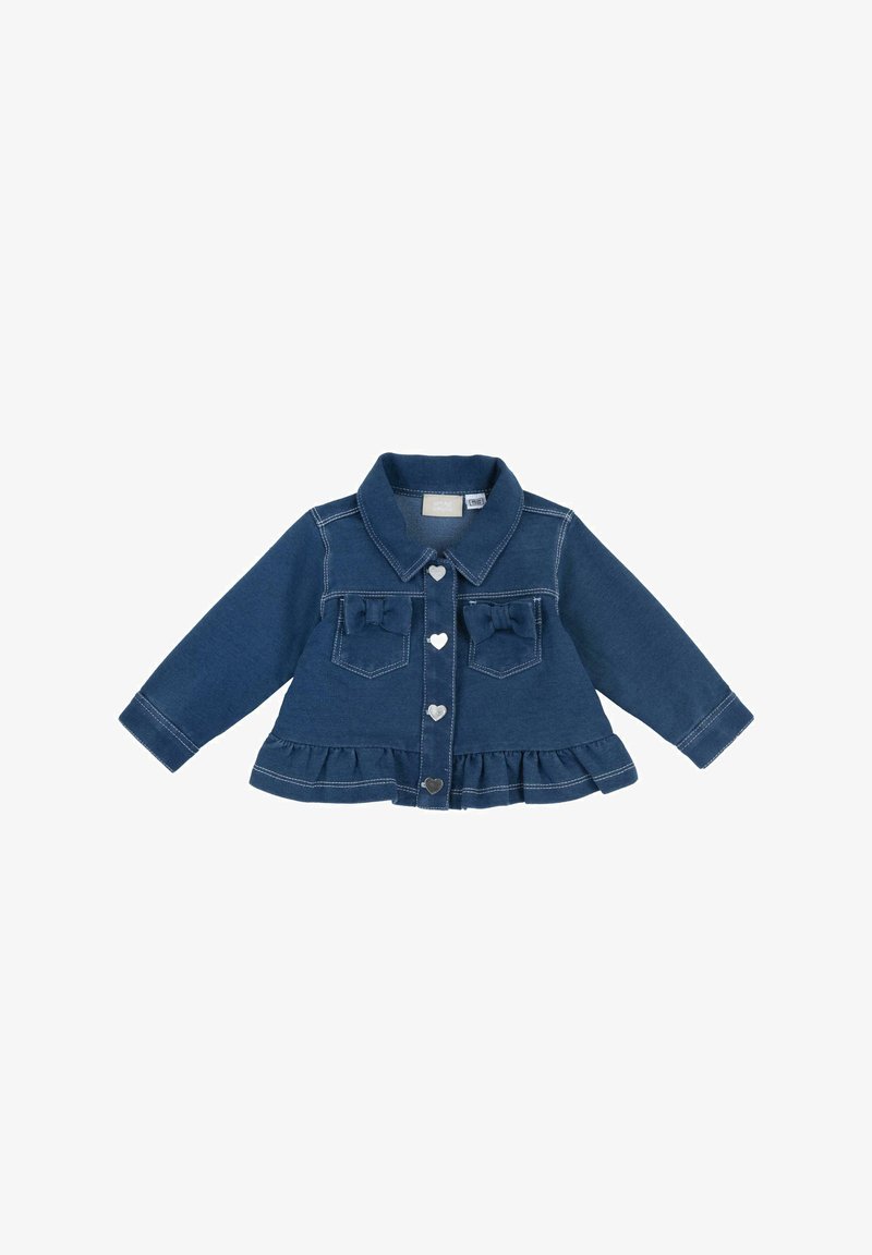 Veste en denim bleu foncé avec manches longues, boutons en forme de cœur, deux poches avant et un ourlet froncé. Présente un design de col classique.
