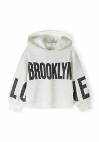 Vit hoodie i bomullsmaterial med stor svart text "BROOKLYN LOVE" framtill. Inkluderar fodrad huva och ribbade ärmslut.