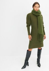bonprix Abito in maglia - green