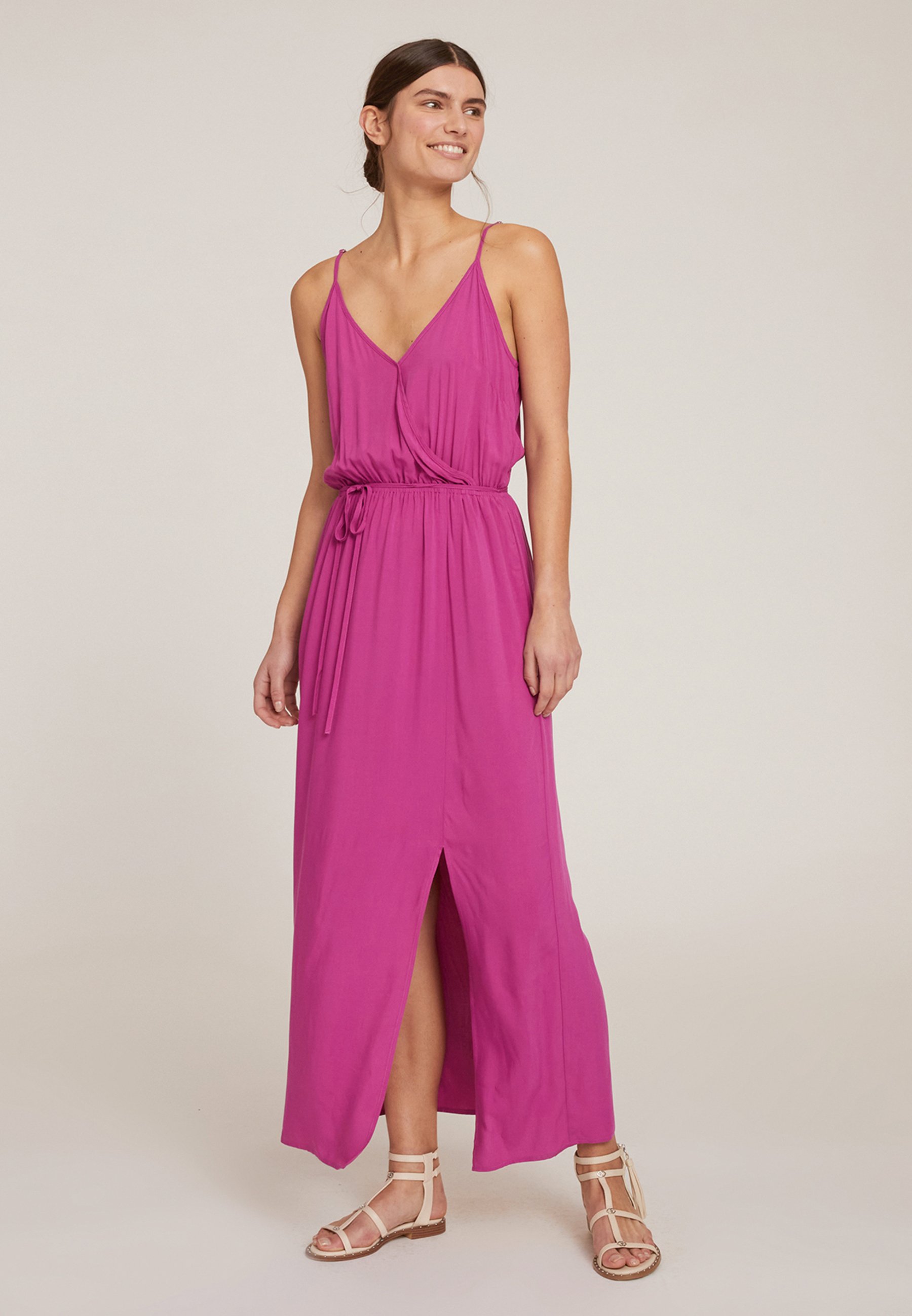 Motivi Vestito lungo - rosa/fuxia - Zalando.it