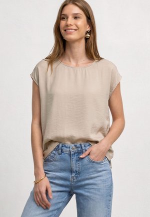Street One DROPPED SHOULDER BLUSENSHIRT MIT RUNDHALS - Blouse - clay sand
