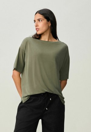 PREMIUM BOXY - Základné tričko - olive green