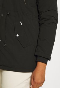Vero Moda Curve Parka - black