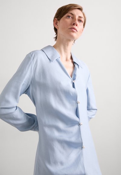 Stine Goya SPENCER - Shirt dress - grey dawn