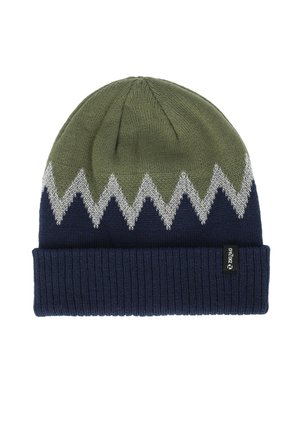 Strikket hue med grøn top og zigzag mønster i hvid samt en navy blå ribbet kant; inkluderer et lille sort logo mærke.