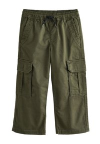 Olivovo zelené cargo nohavice s elastickým pásom, nastaviteľným sťahovacím šnúrkou, viacerými bočnými vreckami a mierne zúženým strihom nohavíc.