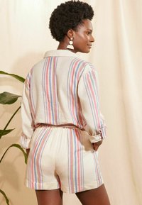 Love & Roses STRIPE  CO ORD REGULAR FIT - Šorti - ivory white