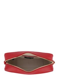 JOOP! Jeans GIRO CLOE SHOULDERBAG - Borsa a tracolla - red