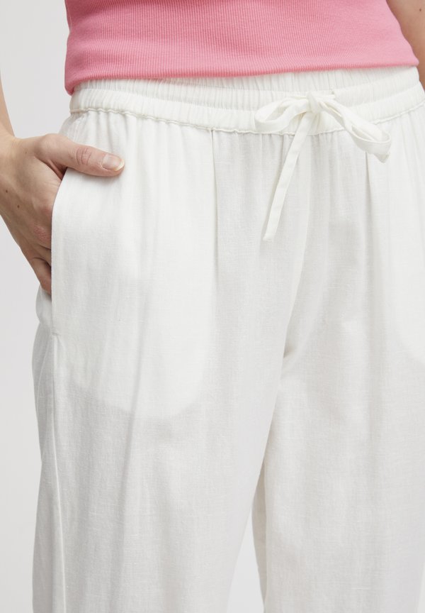 FRMADDIE - Trousers - blanc de blanc2