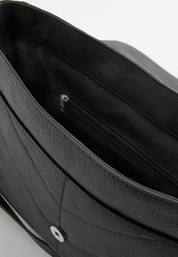 Next REGULAR FIT - Olkalaukku - black