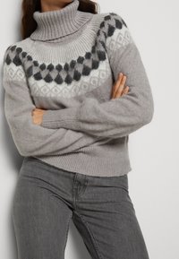 Pieces Strickpullover - off-white