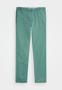 Ljust gröna bomullshorts med slät framdel, bälteshällor och rak benform. Slät yta och standarddesign med två fickor.