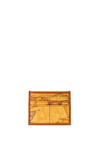 Il portafoglio in pelle presenta un design della mappa in tonalità di giallo e marrone; include più slot per carte con una finitura testurizzata.