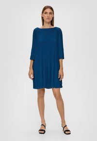 s.Oliver BLACK LABEL MIT PLISSEEFALTEN - Jurk - petrol