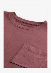 Unselected, pink