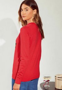 Friends Like These REGULAR FIT - OH WHAT FUN CHRISTMAS - Jersey de punto - red