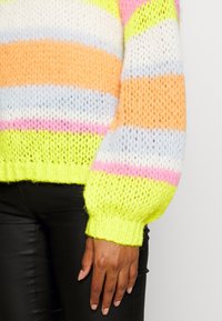 Vero Moda Tall Sweter