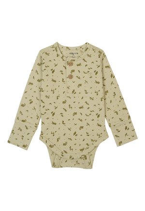 Lange mouw romper in lichtbeige met een groen dieren- en plantenprint. Gekenmerkt door een ronde halslijn en twee houten knopen op de borst.