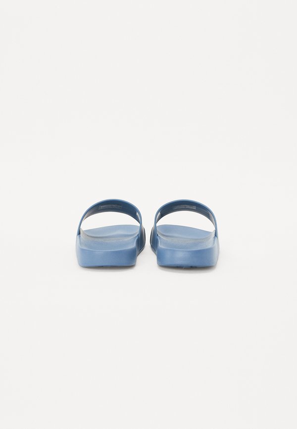 POOL SLIDE - Pool slides2