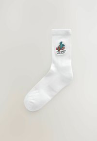 Thumbnail Image 3