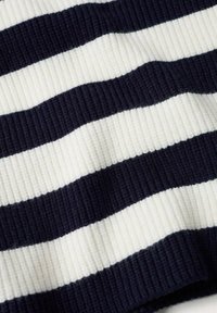Mango Sweter
