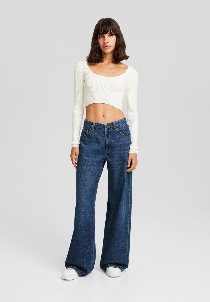 Bershka Flared Jeans donkerblauw Bershka Flared Jeans donkerblauw