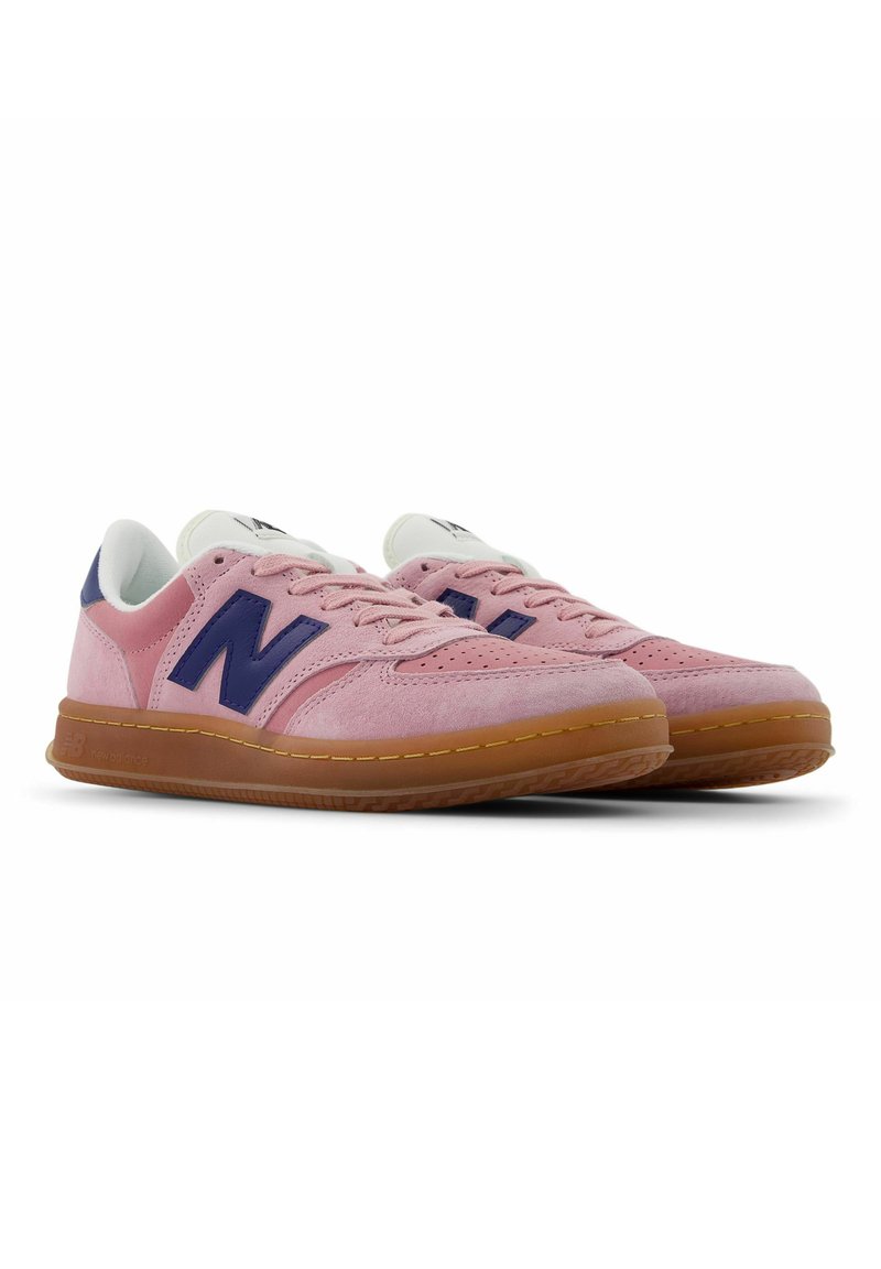 New Balance T500 Trainers pink taffy blue oyster/pink