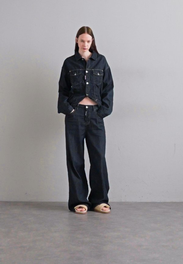 DARK RINCE WASH TRAVELLER  - Wide Leg3