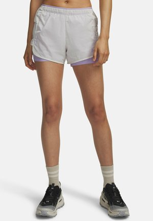Lichtgewicht, taillehoge shorts in lichtgrijs, met een contrasterende paarse binnenvoering, elastische tailleband en zijzakken.