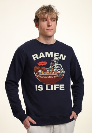 POP CREATURE RAMEN IS LIFE - Felpa - navy blue