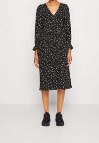 Monki Freizeitkleid - black