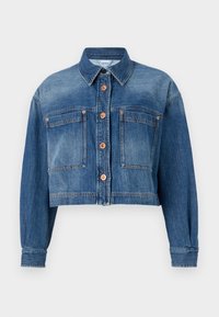 Jachetă din denim croită în albastru mediu, cu mâneci lungi, sistem de închidere cu nasturi, două buzunare frontale și nasturi de culoare cupru. Textură netedă.