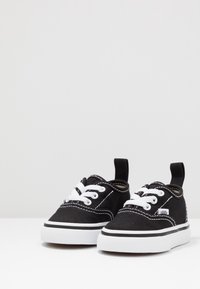 Vans AUTHENTIC ELASTIC LACE UNISEX - Tenisky - black/true white