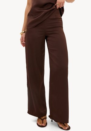LOAVIES, THE VOW THAT ENDURES - Pantalon classique - satin   brown dark