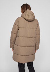 VILA Abrigo de invierno - walnut