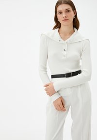 Koton Neule - white