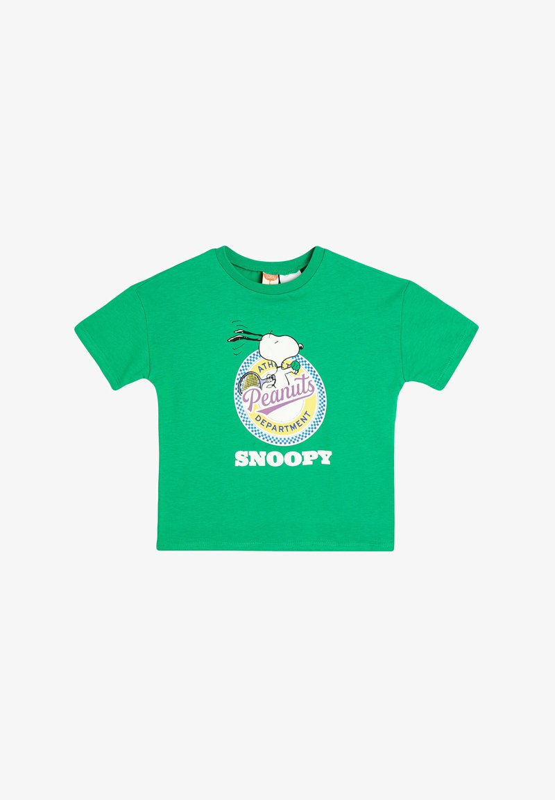 T-shirt verde a maniche corte in cotone. Presenta una grafica di Snoopy e il testo "DEPARTIMENTO PEANUTS" in bianco e viola.