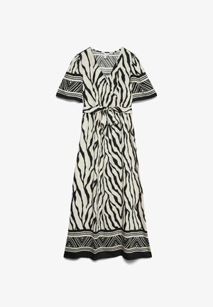 Vero Moda Curve, KLEID VMCKAMILLE LANGES KLEID - Vestido largo - black