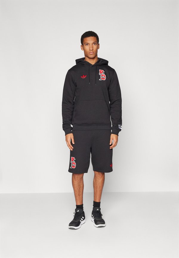 FC BAYERN MUENCHEN  - Club wear3