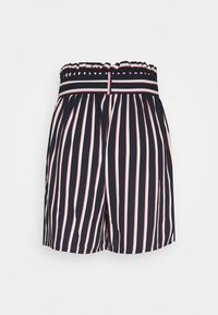 Námořnické šortky s bílými a červenými vertikálními pruhy, elastickým pasem a skládaným designem. Žádné viditelné kapsy ani kovové detaily.